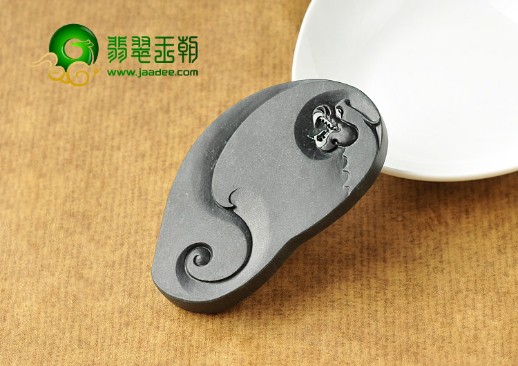 冰玻种墨翠缅甸翡翠A货观音头挂件