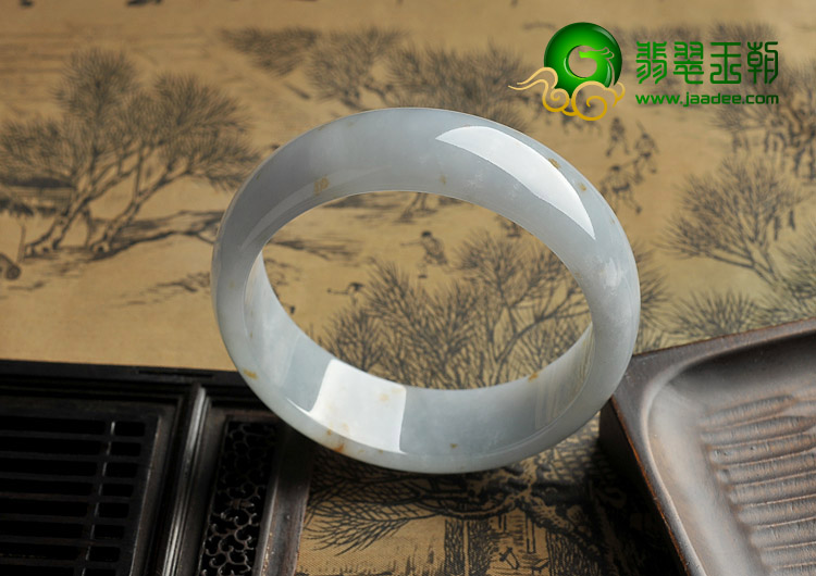糯冰种晴水飘花缅甸翡翠A货手镯（60.5mm）