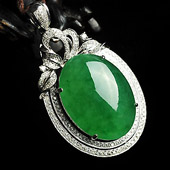 冰种阳绿缅甸翡翠A货镶白金蛋面胸坠（真钻）