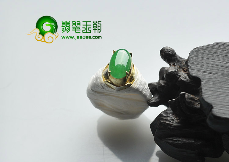 (特价）冰种阳绿缅甸翡翠A货戒面（一批走）