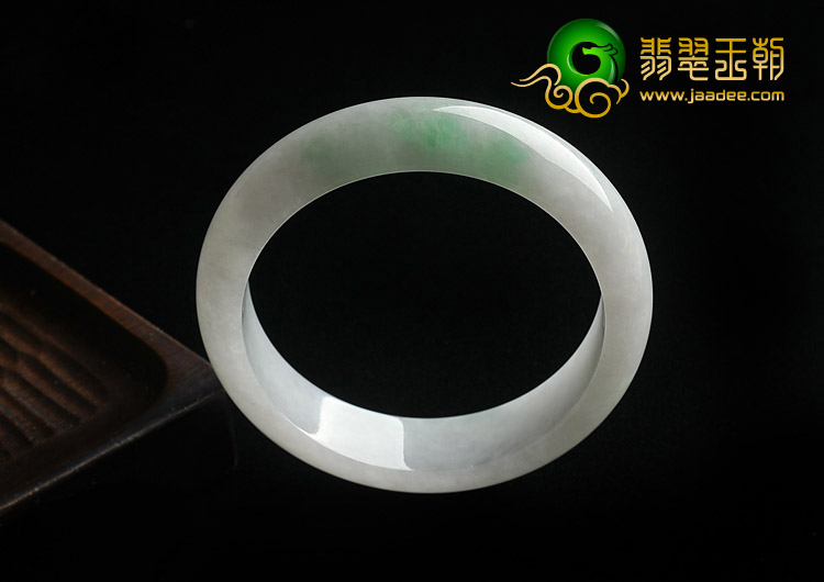 糯冰种白底青缅甸翡翠A货手镯（58.5mm）