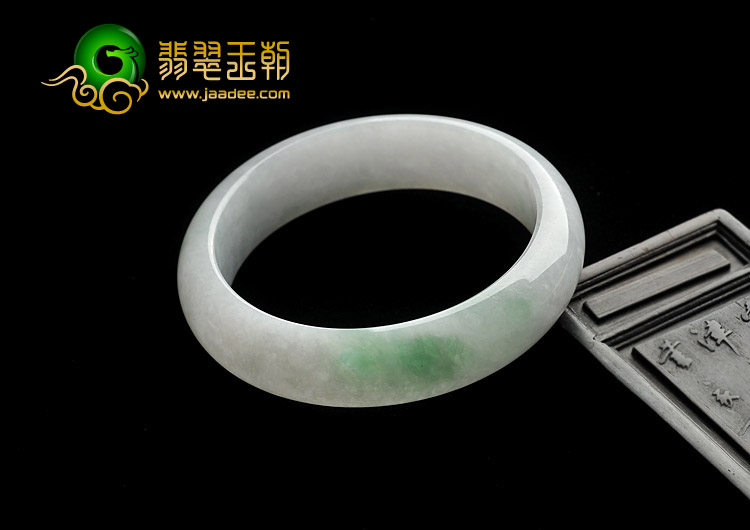 糯冰种白底青缅甸翡翠A货手镯（58.5mm）
