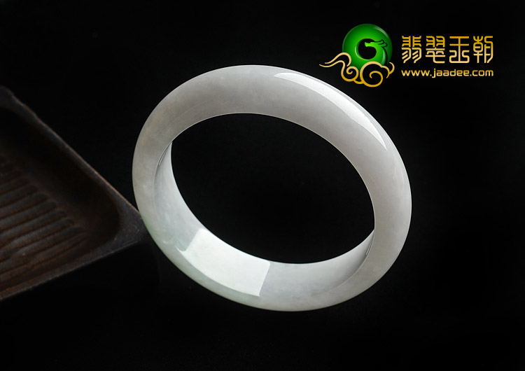 糯冰种白底青缅甸翡翠A货手镯（59mm）