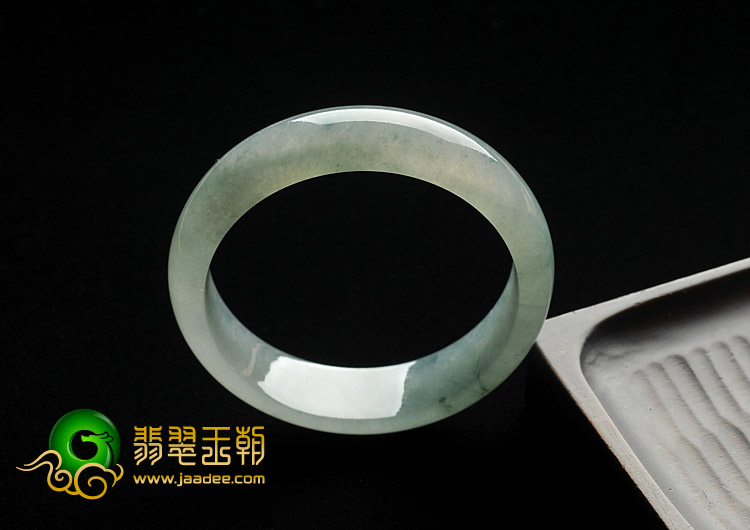 冰种晴水飘花缅甸翡翠A货手镯（56.1mm）