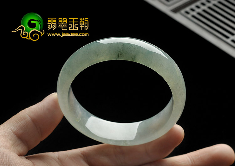 冰种晴水飘花缅甸翡翠A货手镯（56.1mm）