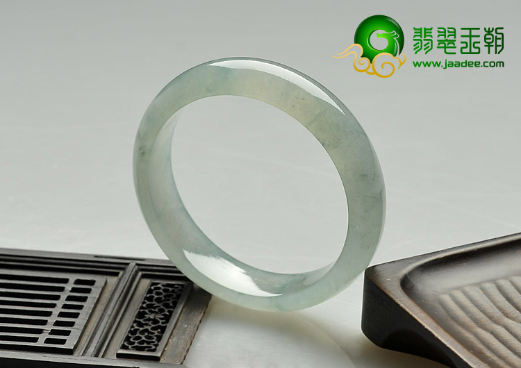 冰种晴水飘花缅甸翡翠A货手镯（56.2mm）