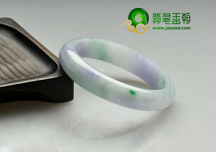 糯冰种春带彩缅甸翡翠A货手镯（58.1mm）