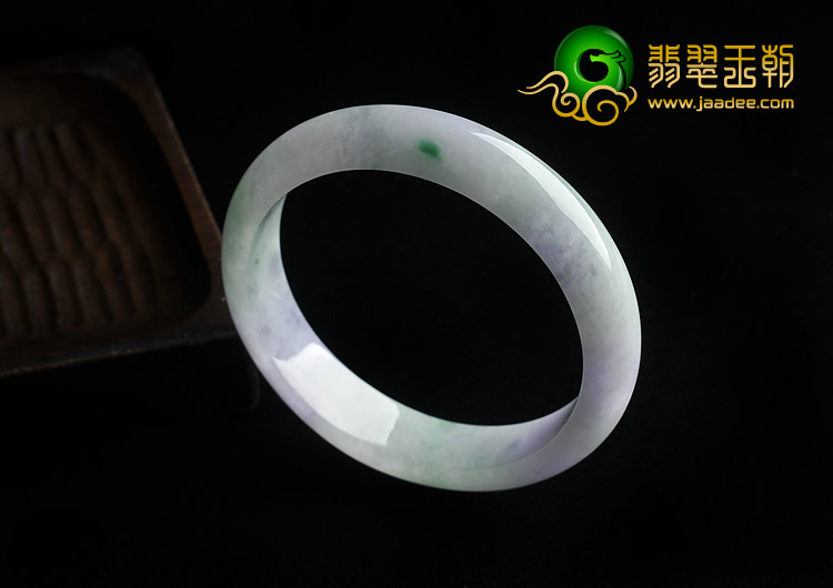 糯冰种春带彩缅甸翡翠A货手镯（58.1mm）