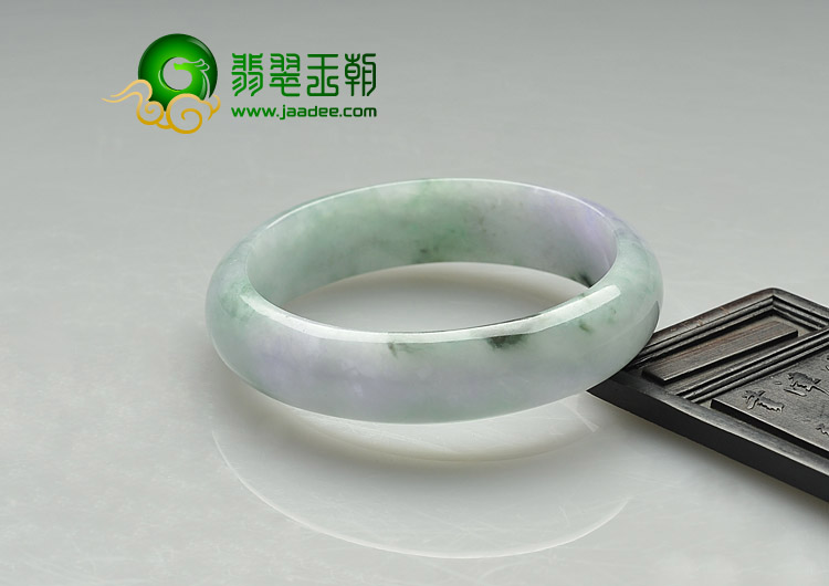 糯冰种春带彩缅甸翡翠A货手镯（57.8mm）