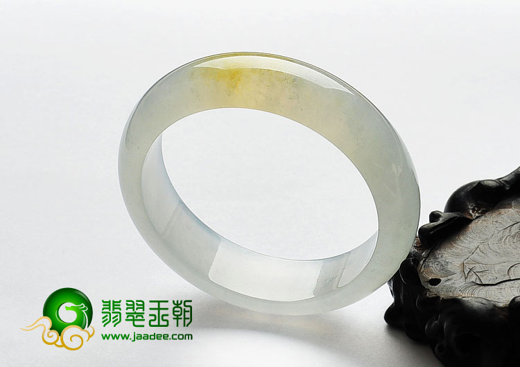 冰种淡黄翡缅甸翡翠A货手镯（56mm）