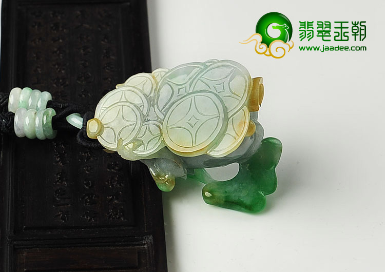 糯冰种三彩缅甸翡翠A货貔貅挂件