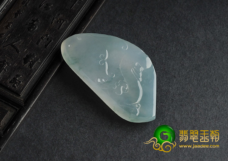 冰种略飘花缅甸翡翠A货观音头挂件