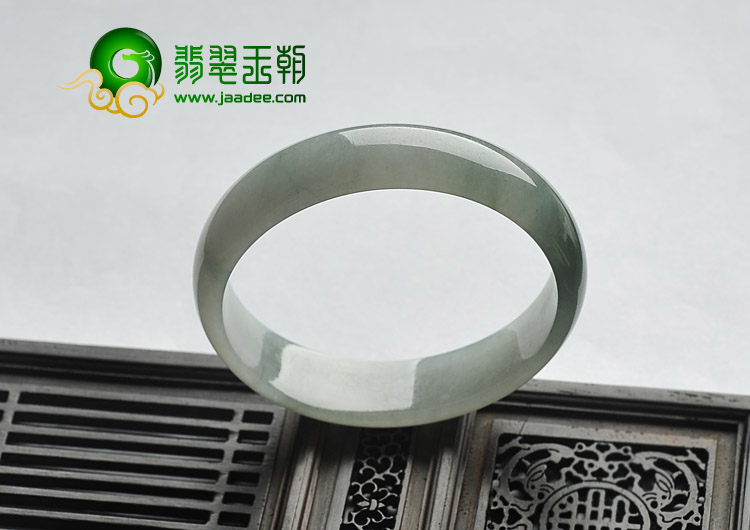 糯冰种飘花缅甸翡翠A货贵妃镯（57-51.6mm）