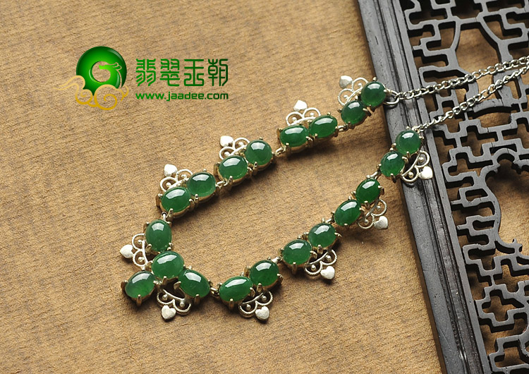 冰种蓝绿缅甸翡翠A货项链面