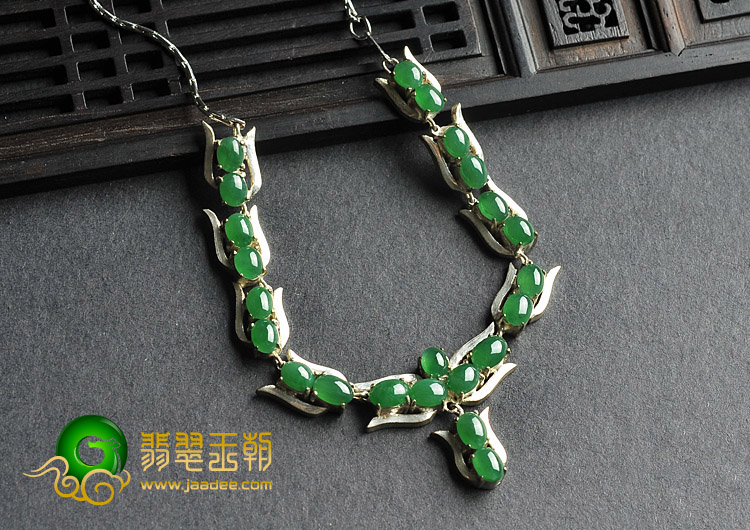 冰种蓝绿缅甸翡翠A货项链面