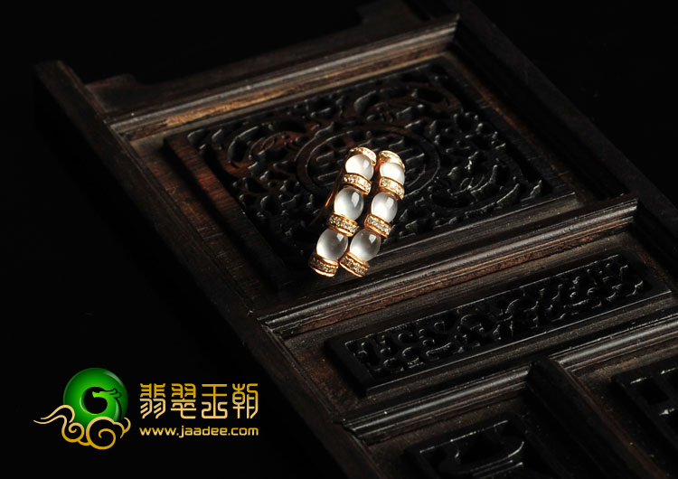 玻璃种缅甸翡翠A货镶玫瑰金耳圈（真钻）