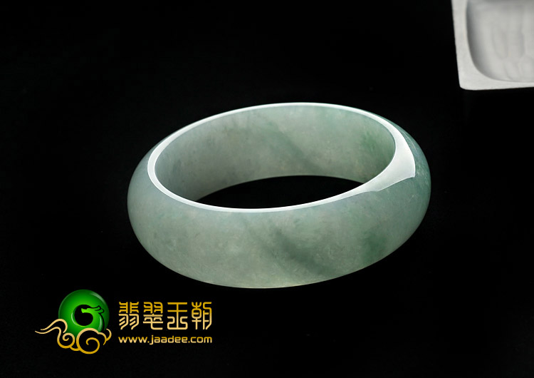 糯冰种绿晴水缅甸翡翠A货手镯（59.5mm）