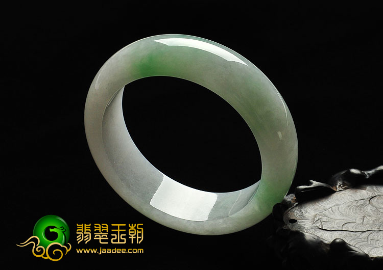 糯冰种翠色缅甸翡翠A货手镯（59.4mm）