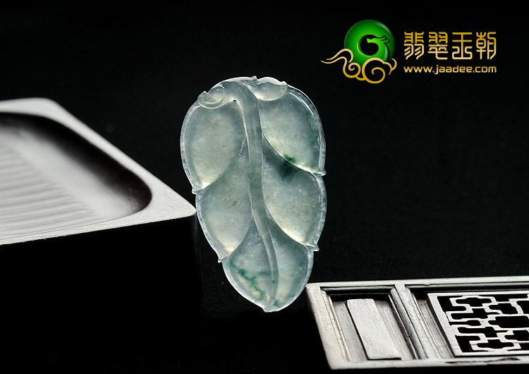 冰种飘花缅甸翡翠A货叶子挂件