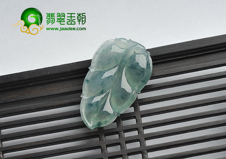 冰种飘花缅甸翡翠A货叶子挂件