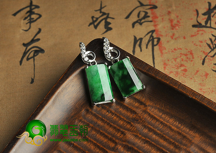 冰种廯加绿缅甸翡翠A货镶银耳坠（水钻）