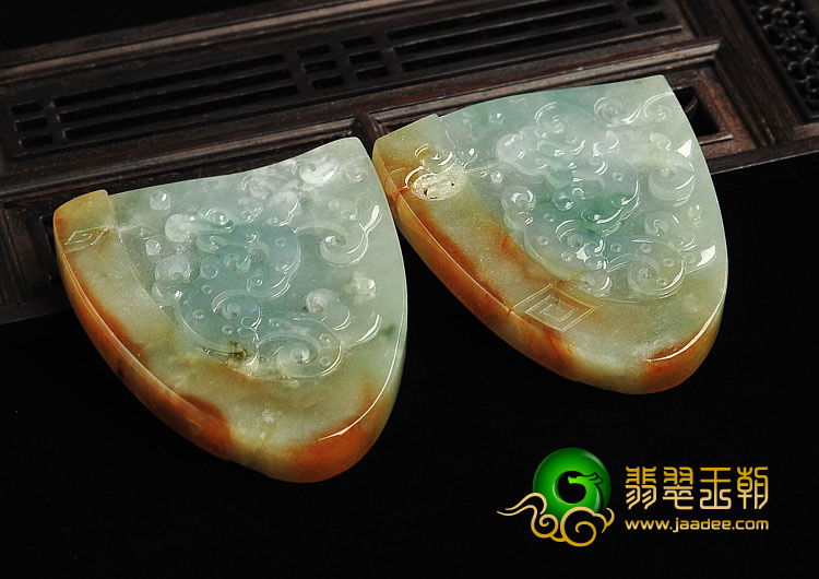 冰种淡三彩缅甸翡翠A货仿古龙牌挂件（单价）