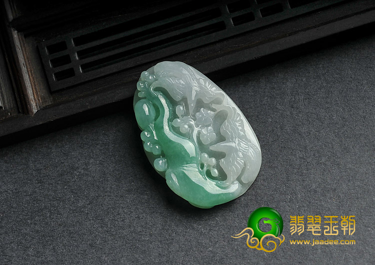 糯冰种翠色缅甸翡翠A货比翼双飞挂件