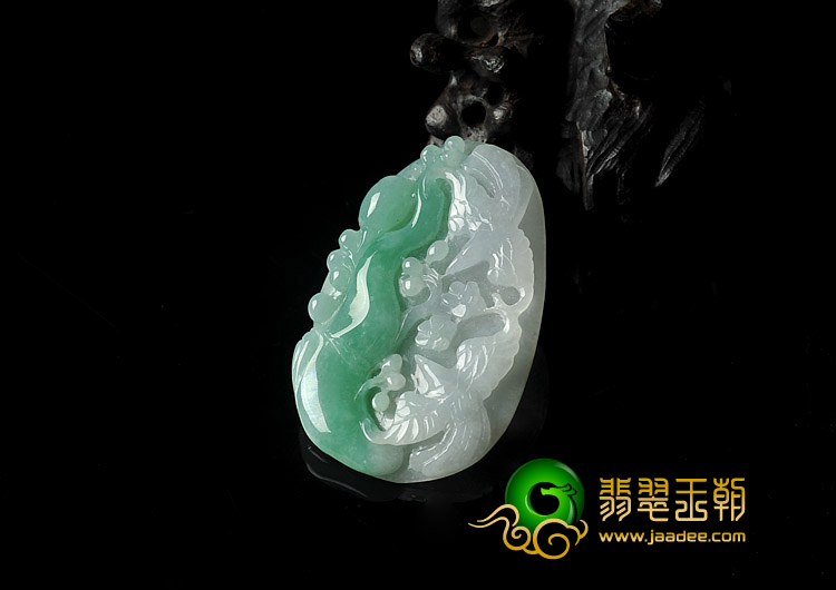 糯冰种翠色缅甸翡翠A货比翼双飞挂件
