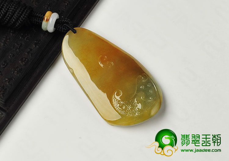 冰种黄翡缅甸翡翠A货仿古龙挂件