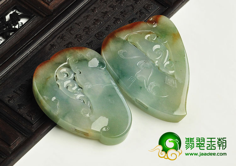 冰种黄翡飘花缅甸翡翠A货仿古龙挂件（一对）