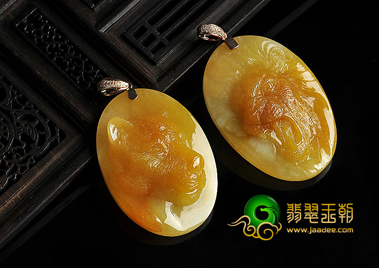（大师精工）糯冰种黄翡缅甸翡翠A货狮子头挂件（一对）