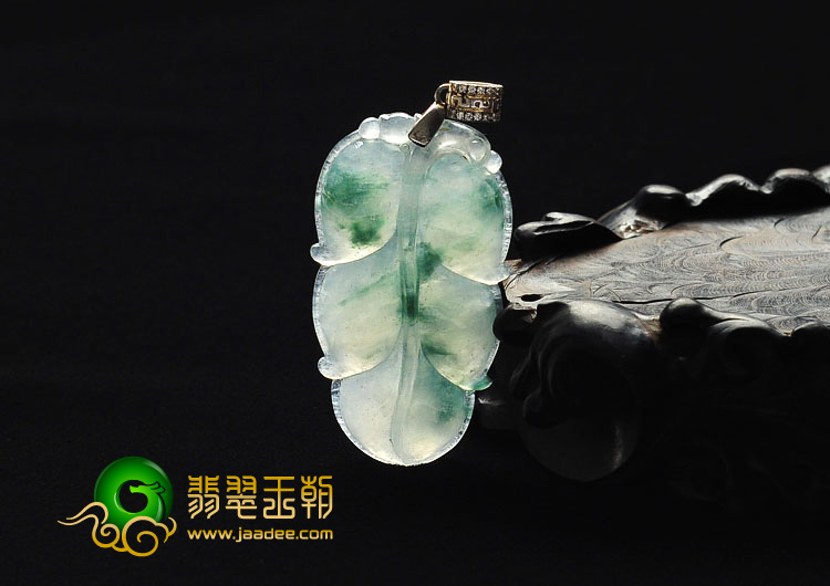 冰种飘花缅甸翡翠A货叶子挂件