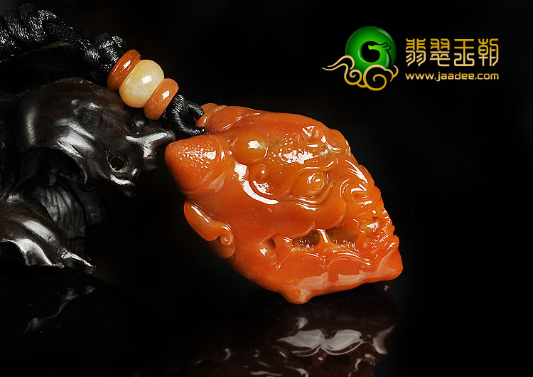 糯冰种红翡缅甸翡翠A货独角兽挂件