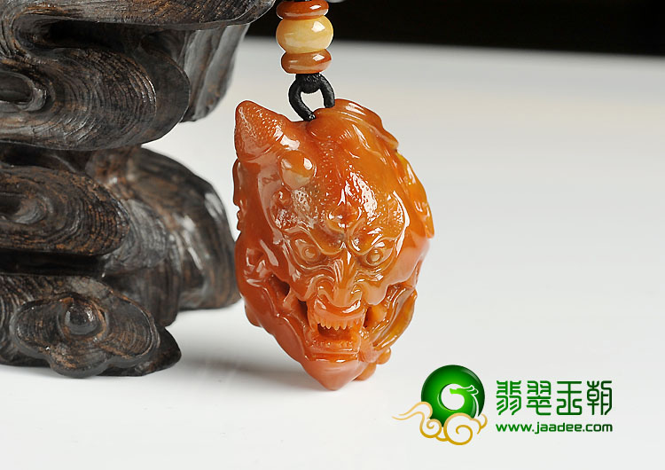 糯冰种红翡缅甸翡翠A货独角兽挂件
