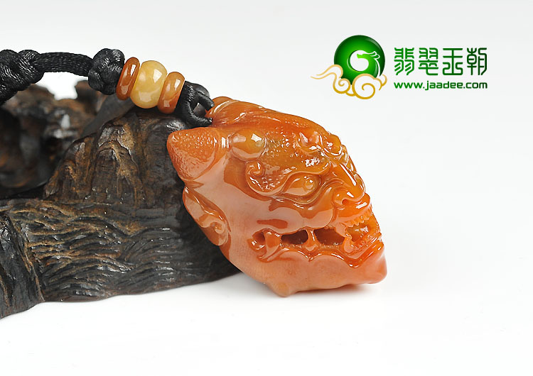糯冰种红翡缅甸翡翠A货独角兽挂件