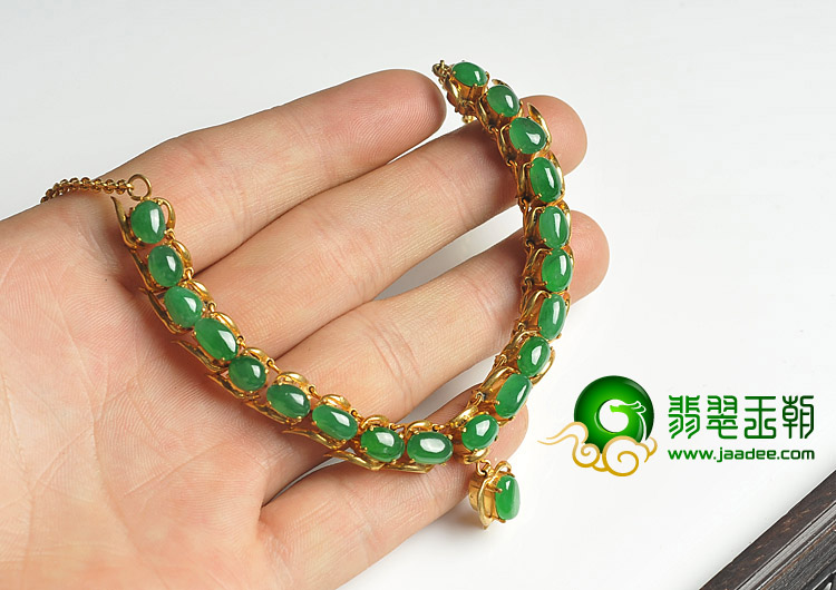 冰种阳绿缅甸翡翠A货项链面
