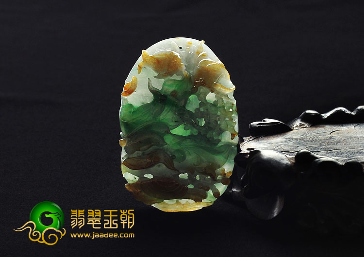 冰种三彩缅甸翡翠A货海底世界挂件