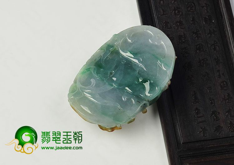 冰种三彩缅甸翡翠A货海底世界挂件
