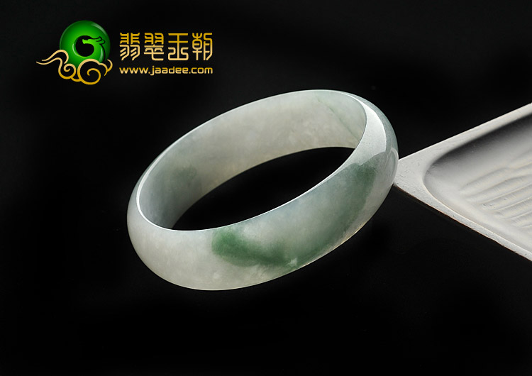 糯冰种飘花缅甸翡翠A货贵妃镯（55.2mm-50.3mm）