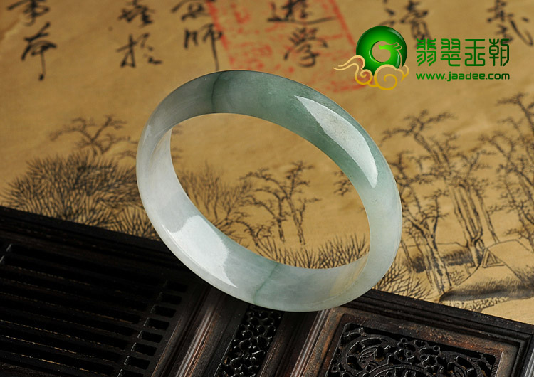 糯冰种飘花缅甸翡翠A货贵妃镯（56mm-51.3mm）