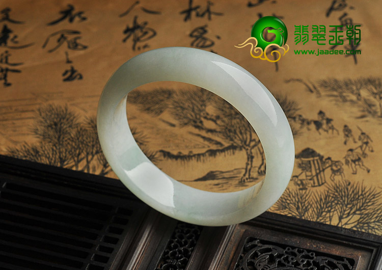 糯冰种略飘翠缅甸翡翠A货手镯（52.2mm）