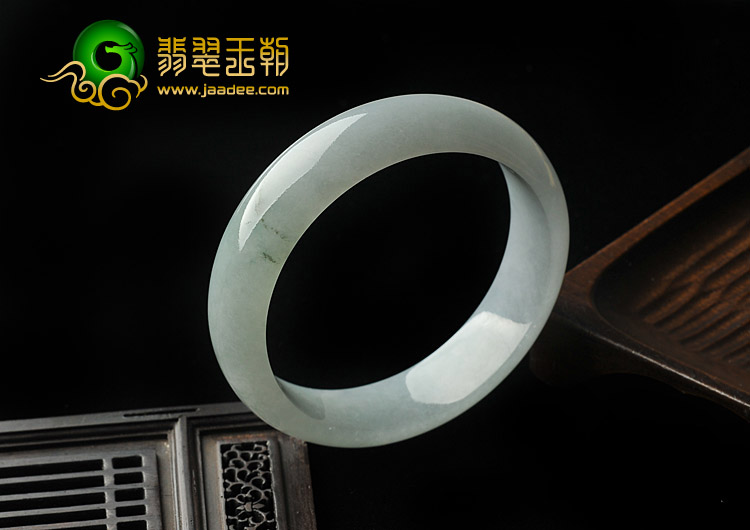糯冰种晴水缅甸翡翠A货手镯（58mm）