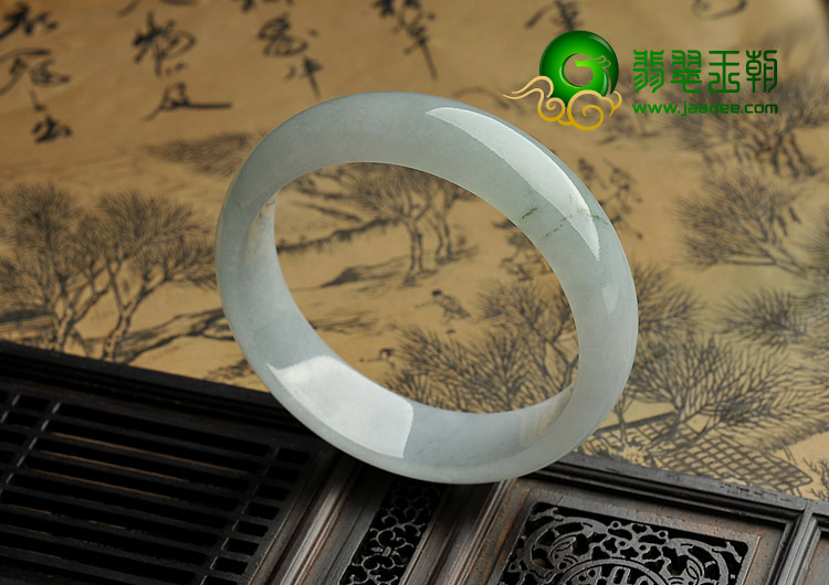 糯冰种晴水缅甸翡翠A货手镯（58mm）