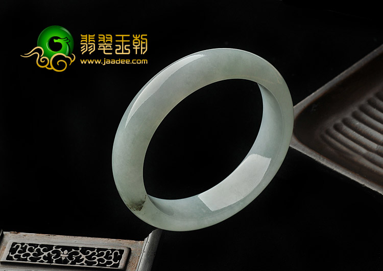 糯冰种晴水缅甸翡翠A货手镯（53.2mm）