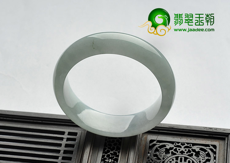 糯冰种晴水缅甸翡翠A货手镯（51.5mm）