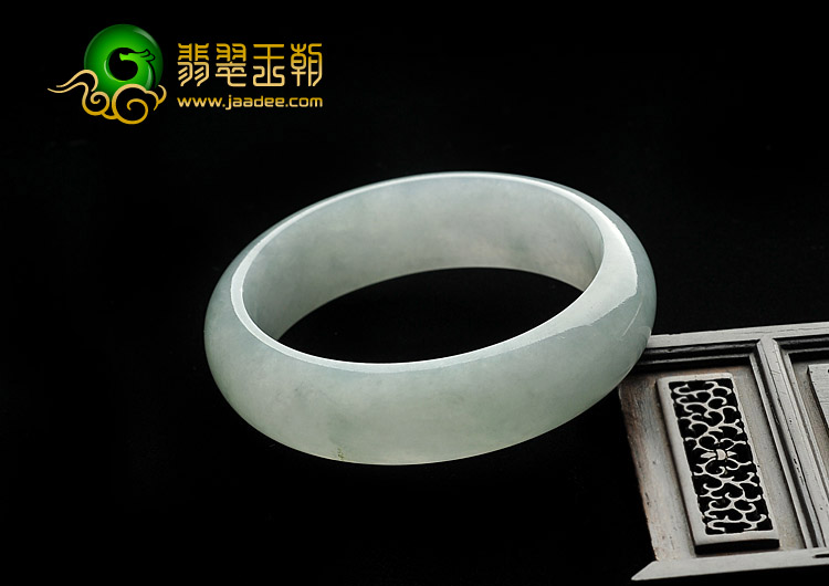 糯冰种晴水缅甸翡翠A货手镯（51.5mm）