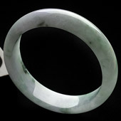 糯冰种春带彩缅甸翡翠A货手镯（57.8mm）