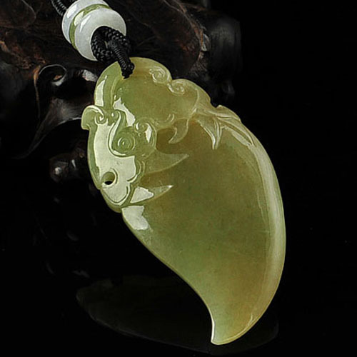 冰种淡褐翡缅甸翡翠A货府中有龙挂件