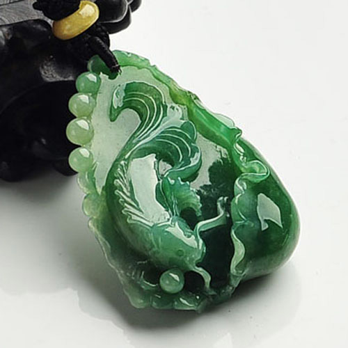 糯冰种翠色缅甸翡翠A货年年有余挂件