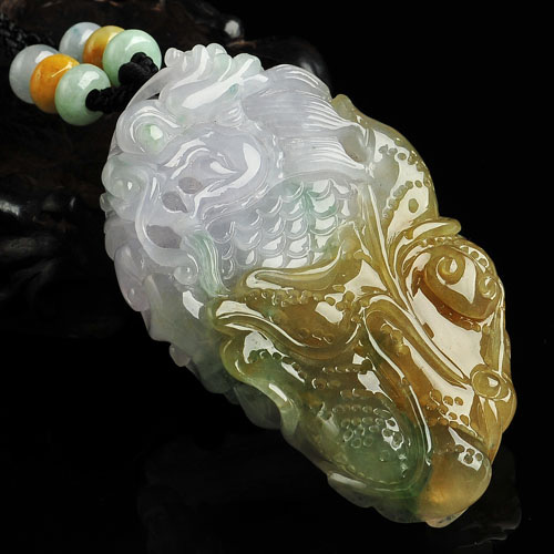 冰种三彩缅甸翡翠A货龙头鱼挂件